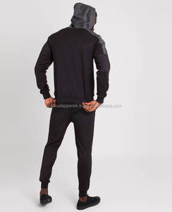 Veste matelassée d'hiver personnalisée pour homme, en toile respirante, col en V, logo frontal sur mesure, haute qualité, fabrication en gros - Product Image 2