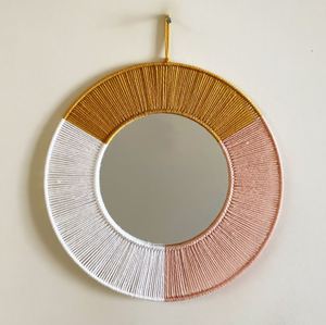 Miroir mural suspendu rond en macramé moderne fait à la main Boho emballage personnalisé quantité en vrac utilisation décorative de l'Inde - Product Image 4