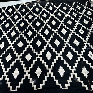 Tissu en coton brodé de qualité supérieure pour robes, kurtis, textiles de maison, artisanat et vêtements de mode - Product Image 5