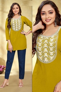 Tela de rayón elegante de viscosa pesada con bordado blanco Moti Work para ropa india y pakistaní - Product Image 3