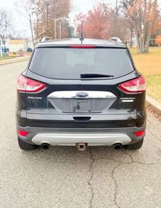 SUV Ford Escape 2014 d'occasion en excellent état, transmission automatique 6 vitesses, 240 CV, feux LED, prêt à la vente - Product Image 3