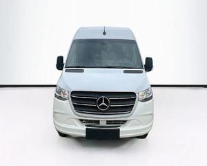 Mercedes-Benz Sprinter 3500 à toit surélevé d'occasion 2024 - Prêt à être expédié - Product Image 2