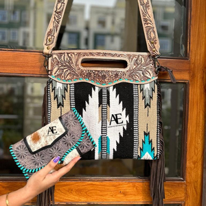 Nouveaux sacs à main en cuir usiné pour femmes traditionnelles occidentales à la mode ensembles combinés uniques pochette en fourrure de peau de cheveux usinés aztèques - Product Image 1