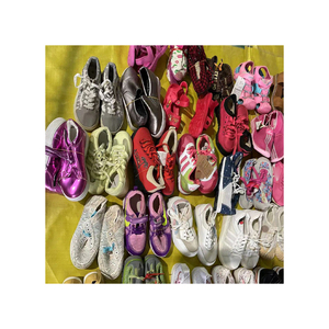 Verano Segunda mano Zapatos usados Marca internacional Zapatos de segunda mano - Product Image 3