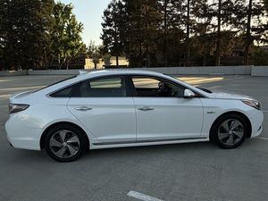 HYUNDAI SONATA PLUG-IN HYBRID LIMITED FWD 2017 - Product Image 5