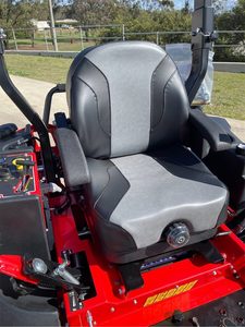 Tondeuse à gazon professionnelle de qualité industrielle, diesel 2 temps, 125 cm³, Toro TurfMaster, 30 pouces, commerciale, à conducteur marchant, avec contrôle par application - Product Image 3