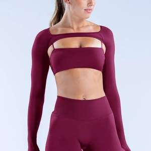 Ensemble de yoga pour femmes de haute qualité, respirant, logo personnalisé imprimé, taille 2 pièces, spandex/nylon, dégradé de couleurs, écologique, nouvelle arrivée - Product Image 5