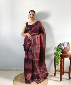 Sarees à bas prix: Élégance indienne avec des options abordables-Explorez la beauté du coton, de la soie et des styles de prêt-à-porter. - Product Image 2