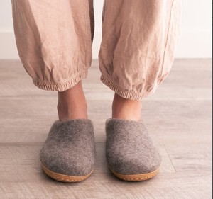 Organic Merino <b>Wool</b> <b>Slippers</b> | Women | Eco-Friendly Warmth - Product Image 2