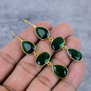 Cromo diópsido pera y forma ovalada piedra preciosa 925 plata esterlina chapado en oro adjuntar pendientes de alambre pendientes exclusivos regalos para ella - Product Image 1