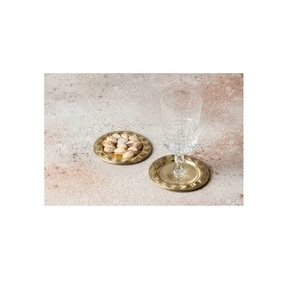 Posavasos de latón redondo de lujo estilo posavasos de metal para tamaño personalizado y utensilios de cocina y uso en restaurantes - Product Image 1