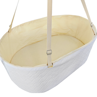 Lit bébé en coton biologique, tissu respirant à couches d'air, design ovale, sangles réglables, matelas en fibre de coco, fabricant OEM