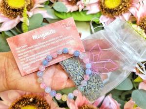 Pulsera de cristal de berilo rara hecha a mano para amor claridad y fuerza interior - Product Image 3