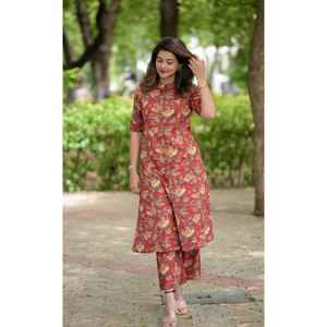 Nuevo Conjunto Coordinado a la Moda para Oficina y Fiestas, en Rayón con Estampado Floral en Relieve, de Secado Rápido, para Todas las Temporadas, Corte Regular - Product Image 1