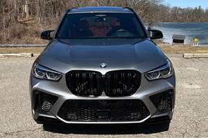 X5 M Competition 2022, 617 ch, V8 turbocompressé, transmission intégrale, très bien équipé, intérieur orange Sakhir - Product Image 2