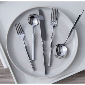 Ensemble de couverts de qualité supérieure avec cuillère couteau cuillère à dessert Design moderne poignée en acier inoxydable parfait pour le café de mariage - Product Image 4