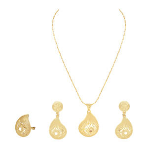 Conjunto de colgantes de latón Premium tradicional Exclusivo Chapado En Oro Laminado Regalo para mujeres para compromiso Boda o fiesta - Product Image 2