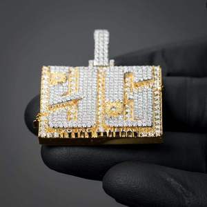 Colgante de Moissanita Personalizado de Lujo con Detalles de Estrellas, Chapado en Oro de Dos Tonos, Joyería Moderna y Elegante de Estilo Hip Hop - Product Image 2