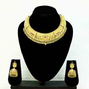 Venta al por mayor de collares de moda chapados en oro de 14K 18K 24K, conjunto de joyas de diseño tradicional, collares cortos rellenos de oro de latón. - Product Image 5