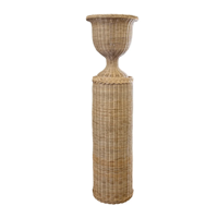 Vase d'urne décoratif en osier rotin unique et base pour pots de vase de fleur de restaurant d'hôtel pour la décoration à la maison du Vietnam