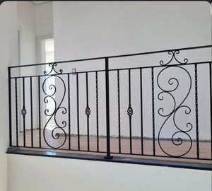 Garde-corps de balcon et d'escalier en fer forgé moderne personnalisable avec balustres, résistant à la rouille, prix direct usine d'Inde - Product Image 5