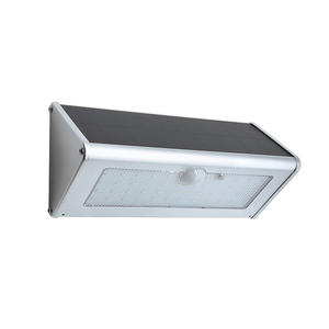 <span class=keywords><strong>Lampe</strong></span> murale <span class=keywords><strong>solaire</strong></span> à capteur de mouvement micro-ondes en aluminium 46 LED 1000 lm 4500 mAh IP65 pour extérieur - Product Image 2