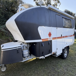 Caravane de voyage tout-terrain de luxe miniature Kimberley Kruiser 4x4, remorque de camping pour expéditions, véhicule de loisirs pour aventures autonomes en terre inconnue - Product Image 1