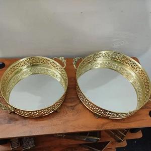 Vente en gros Plateau de service décoratif ovale en métal et miroir avec finition polonaise en laiton Design gaufré pour hôtel et restaurant Us - Product Image 5