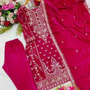 ชุด Dupatta กำมะหยี่ชั้นยอดพร้อมงานปักที่หนักหน่วง - Product Image 1