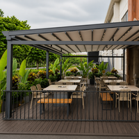 Pergola motorisée rétractable murale en aluminium avec revêtement PVC imperméable et anti-UV pour patio, jardin, hôtel