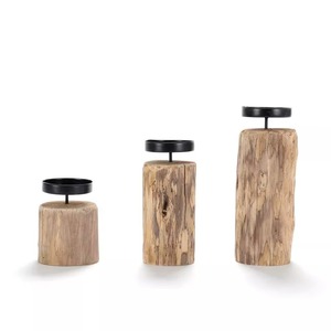 Porte-bougie classique en bois conçu à partir de bois naturel pour la décoration de la maison, les zones de prière, la décoration de festival et l'utilisation de lumière apaisante - Product Image 1