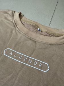 เสื้อยืดเอวลอยสำหรับผู้หญิงผ้าโพลีเอสเตอร์คอตตอนคุณภาพสูงดีไซน์ทันสมัยสำหรับชุดลำลอง - Product Image 5