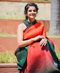 Sari Georgette moderno para mujer con estampados florales digitales Sari cómodo y elegante para eventos casuales o semiformales - Product Image 6