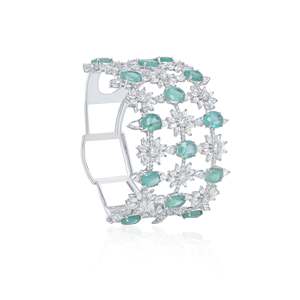 Bracelet manchette Haute in Emeralds Fashion - Product Image 3