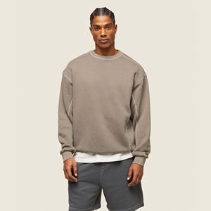 เสื้อสเวตเชิ้ตผู้ชายผ้าฝ้าย 100% คุณภาพเยี่ยม พร้อมปักโลโก้แบรนด์ของคุณเอง สัมผัสนุ่ม อุ่นสบาย - Product Image 3