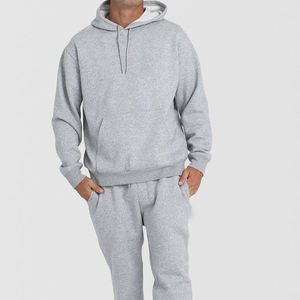 Street Wear Pantalones de chándal Parche bordado desgastado Chándal recortado para hombres - Product Image 4