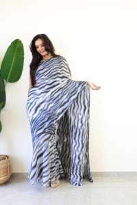 Georgette douce avec belle impression Collection de saris de robe super exigeants pour l'exportation Vente à l'exportation - Product Image 3