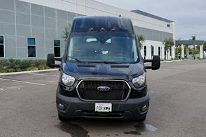 Ford Transit 350 HD AWD 2022 Usado en Buen Estado, Conversión a Camper, 5 mil Millas, EcoBoost V6, 1 Propietario en California - Product Image 1