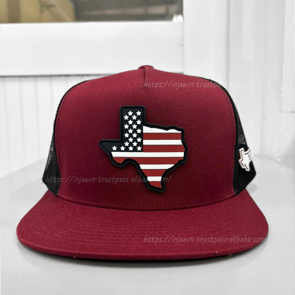 สีแดงเข้ม