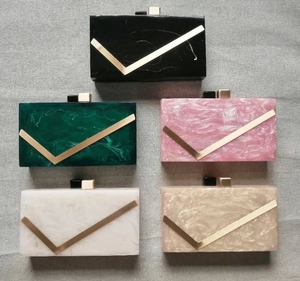 กระเป๋าถือคลัทช์เรซินขนาดเล็กแบบทันสมัยสำหรับงานแต่งงานในบ้าน - Product Image 3