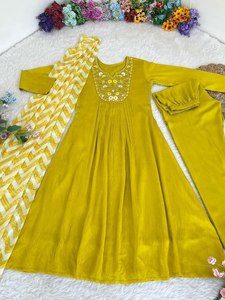 Hermosa Musterd Color amarillo Alta calidad Bajo presupuesto Temporada de invierno Especial Hasta la rodilla Anarkali Kurti/Vestido con conjunto Dupatta - Product Image 5