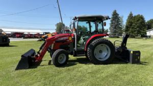 Tracteur agricole Massey Ferguson 2M.50 GS à roues motrices 4x4, 70 CV, cabine fermée, usage agricole - Product Image 2