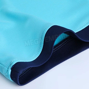 Uniforme de fútbol de poliéster ligero de alta calidad Conjunto más vendido para el uso del equipo de entrenamiento Logotipo personalizable Nombre Servicio OEM - Product Image 3