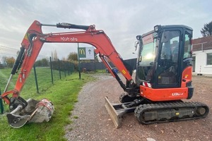 รถขุดขนาดเล็ก Kubota U17-3α ความจุบุ้งกี๋ 0.03 ลูกบาศก์เมตร พร้อมห้องโดยสารและใบมีดดันดิน - Product Image 6