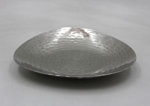 Plat de service moderne Plateau et plateau pour servir des aliments Plat de service en métal nickelé en aluminium de forme ronde - Product Image 2