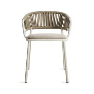 Chaise de salle à manger en corde tressée de style bistrot avec design ergonomique et support pour les bras, conçue pour le confort et la durabilité dans les maisons modernes - Product Image 1