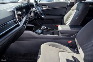 KIA SPORTAGE HEV 4WD Usado 2025 - Product Image 3