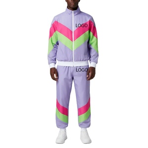 Ensemble de survêtement pour homme avec veste zippée personnalisée et logo, coupe-vent en nylon vierge avec empiècements latéraux, collection 2026 - Product Image 1