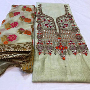 Costumes de créateur moderne non cousus Premium pour femmes brodés à la main style traditionnel indien tendance pour les fêtes Organza - Product Image 1