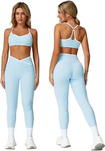 Ensemble de yoga respirant imprimé motif urbain automne pour femme, soutien-gorge de sport sans couture et leggings conçus pour un confort optimal - Product Image 4